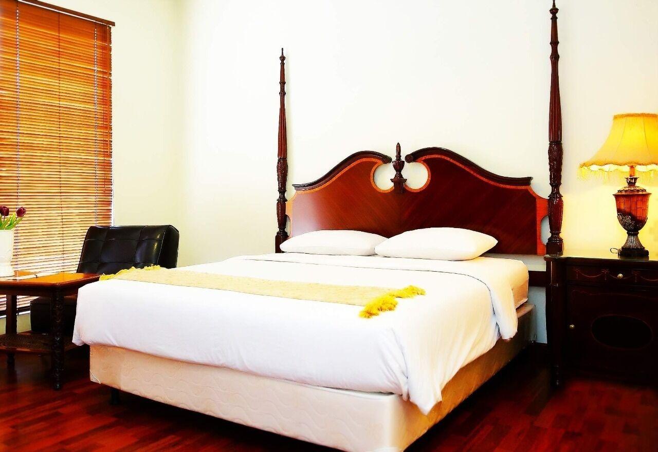 Arimbi Pejaten Suites Jakarta Exterior photo