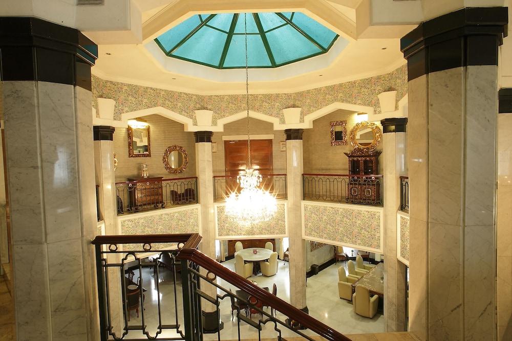 Arimbi Pejaten Suites Jakarta Exterior photo