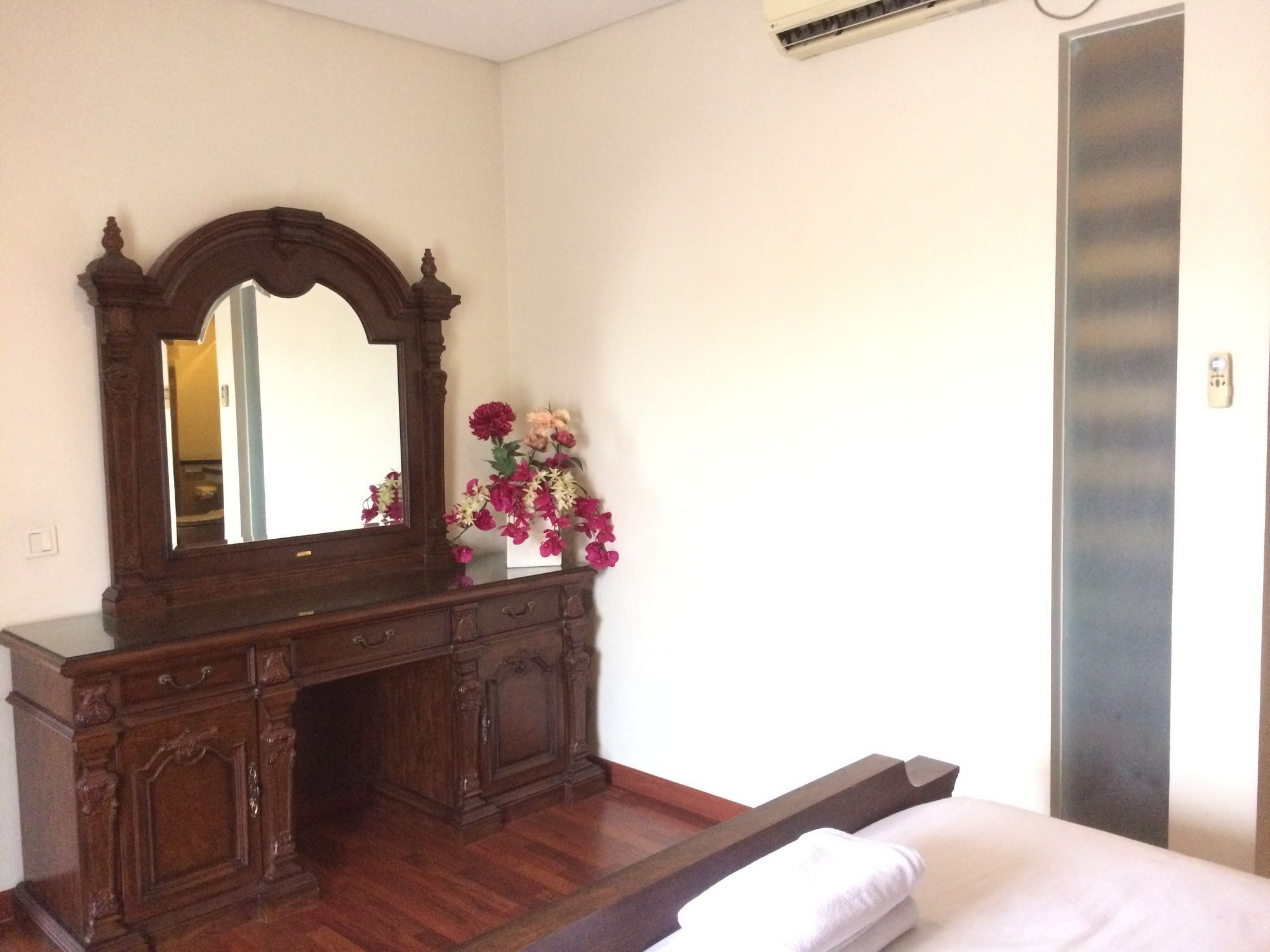 Arimbi Pejaten Suites Jakarta Exterior photo