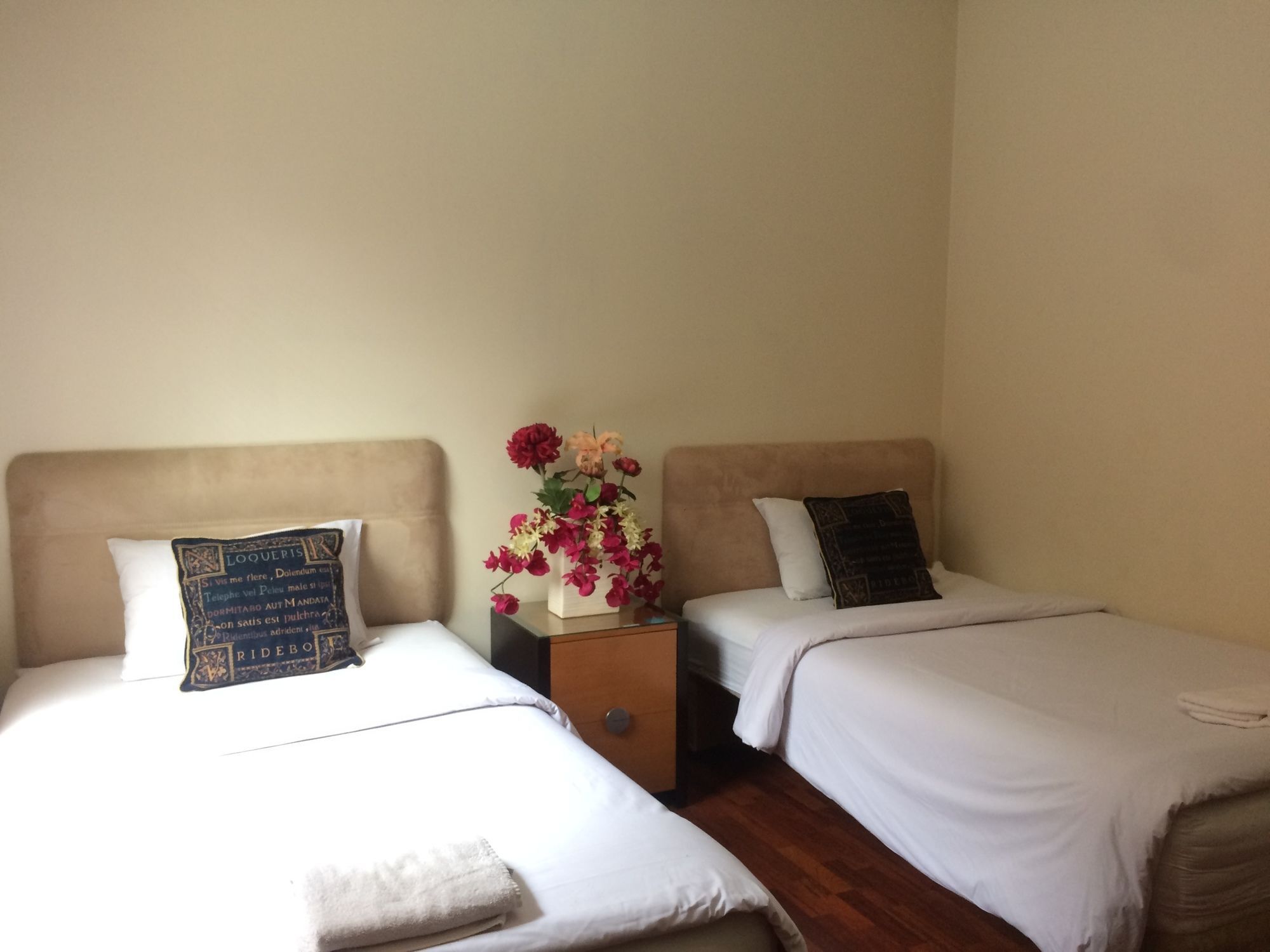 Arimbi Pejaten Suites Jakarta Exterior photo